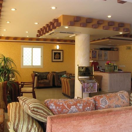 Al Narjes Suites Jizan Bagian luar foto